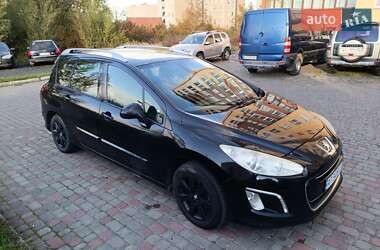 Універсал Peugeot 308 2011 в Бурштині