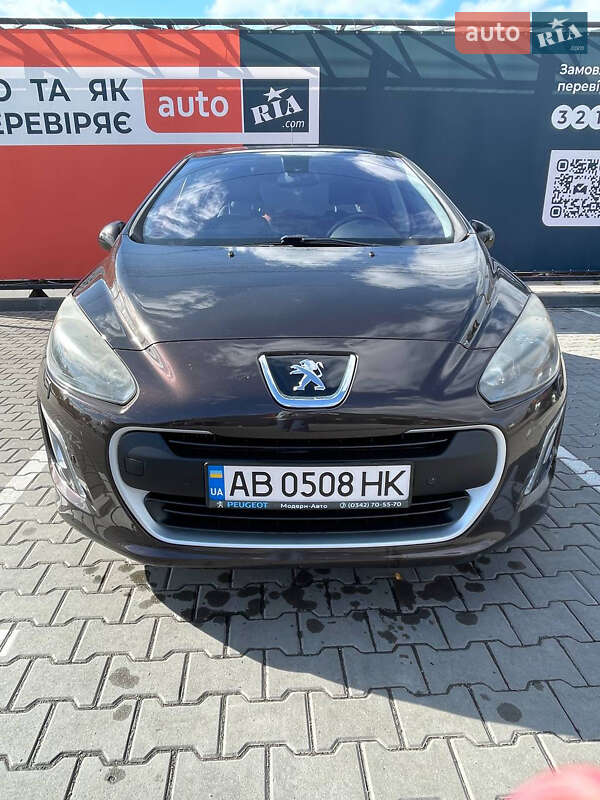 Хэтчбек Peugeot 308 2012 в Виннице