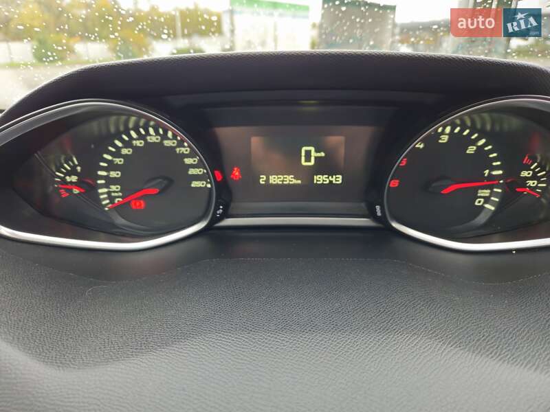 Универсал Peugeot 308 2014 в Ивано-Франковске