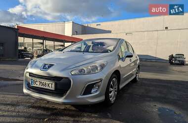 Хэтчбек Peugeot 308 2011 в Львове