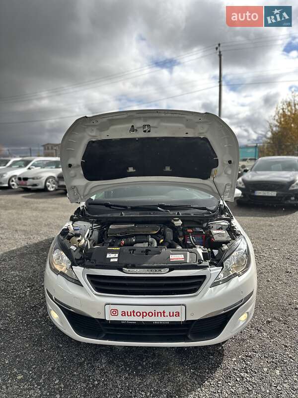 Універсал Peugeot 308 2015 в Білогородці