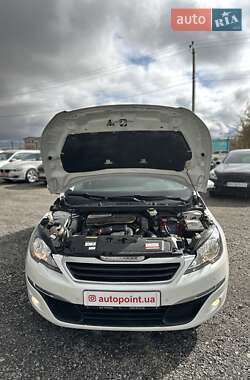Универсал Peugeot 308 2015 в 