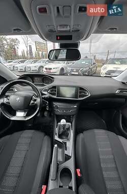 Универсал Peugeot 308 2015 в 