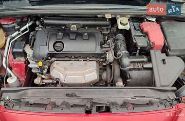 Хэтчбек Peugeot 308 2008 в 