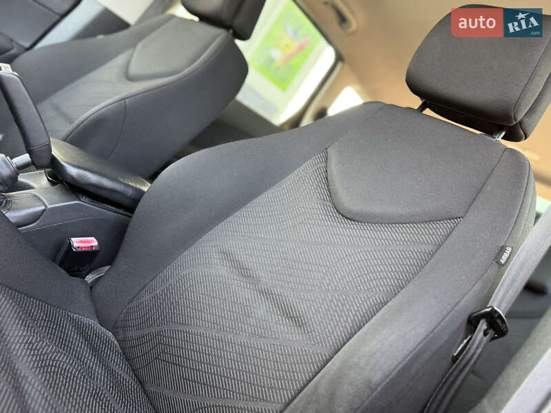 Универсал Peugeot 308 2008 в Дрогобыче фото 37 Универсал Peugeot 308 2008 в Дрогобыче