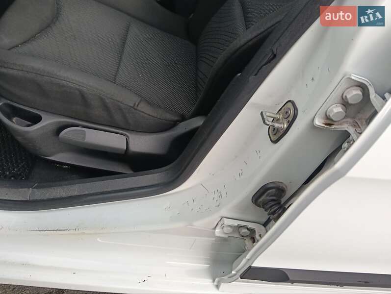 Универсал Peugeot 308 2011 в Днепре