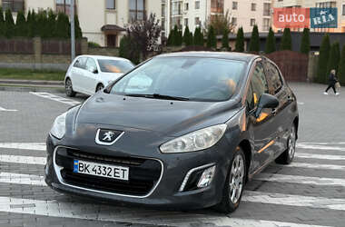 Хэтчбек Peugeot 308 2013 в 