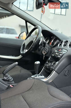 Хэтчбек Peugeot 308 2013 в 