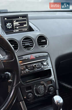 Хэтчбек Peugeot 308 2013 в 