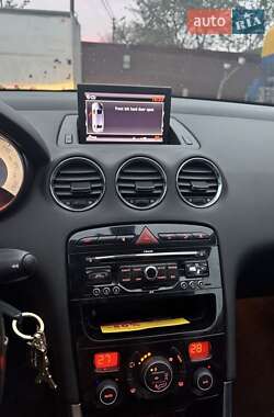 Кабриолет Peugeot 308 2012 в 