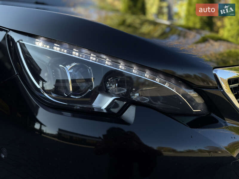 Універсал Peugeot 308 2019 в Дубні фото 9 Універсал Peugeot 308 2019 в Дубні