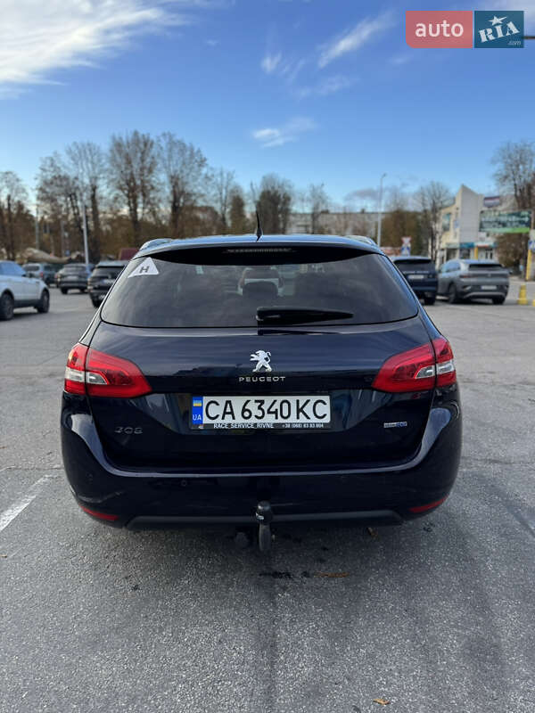 Универсал Peugeot 308 2015 в Черкассах