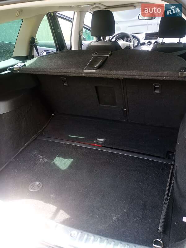 Универсал Peugeot 308 2011 в Новояворовске фото 14 Универсал Peugeot 308 2011 в Новояворовске