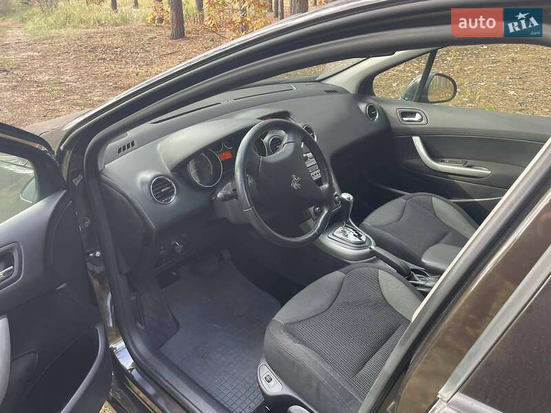 Хэтчбек Peugeot 308 2012 в Киеве