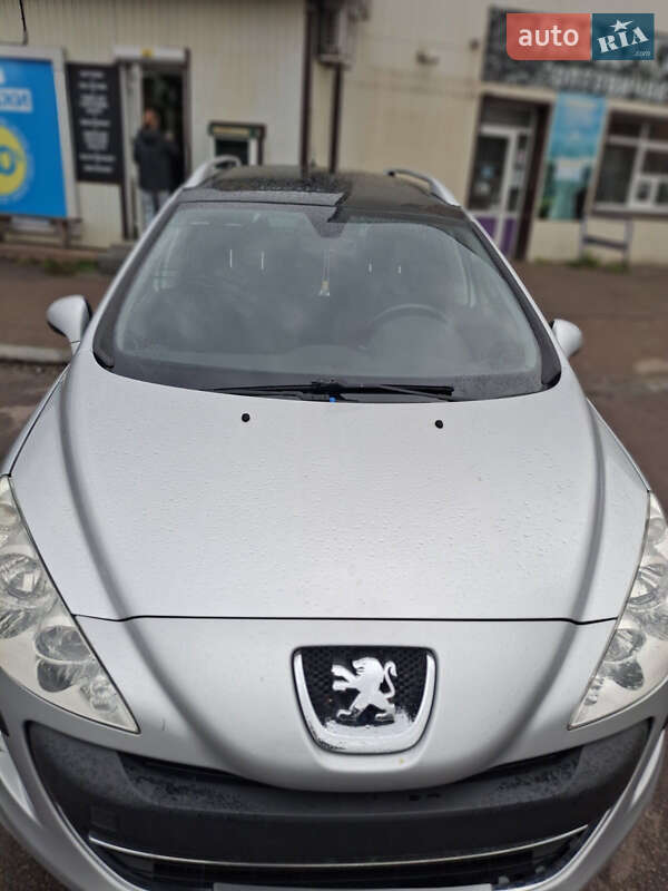 Универсал Peugeot 308 2009 в Коростышеве