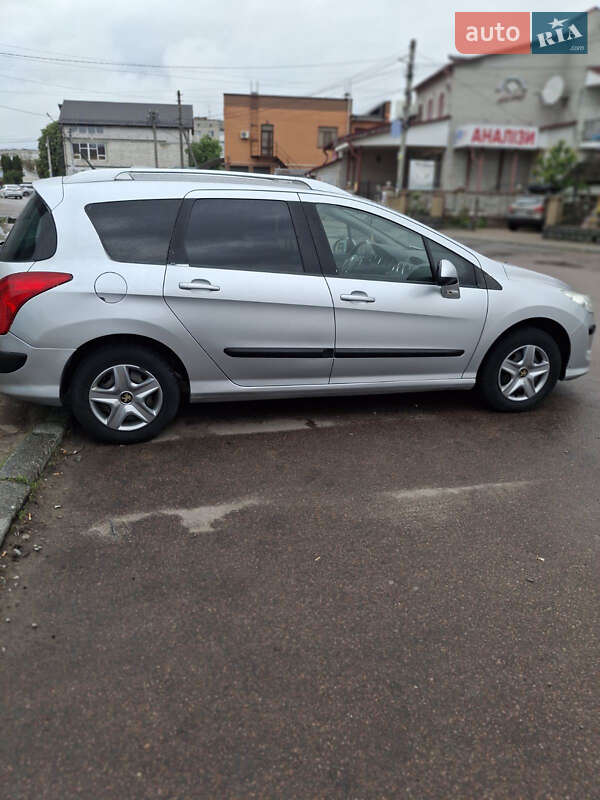 Универсал Peugeot 308 2009 в Коростышеве
