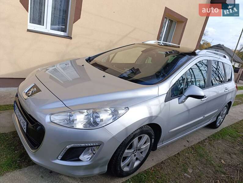 Универсал Peugeot 308 2011 в Ивано-Франковске фото 4 Универсал Peugeot 308 2011 в Ивано-Франковске