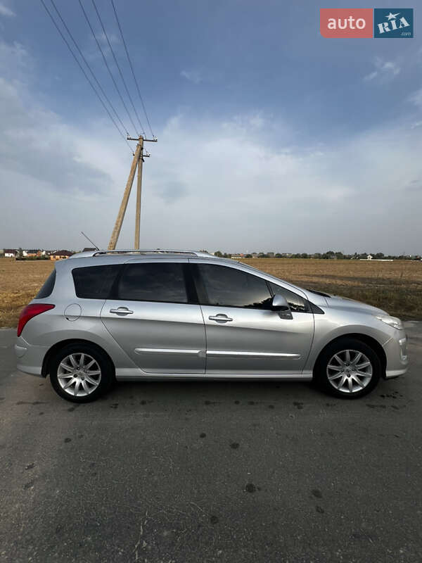 Универсал Peugeot 308 2008 в Владимирце