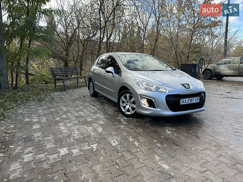 Peugeot 308 2011 Peugeot 308 2011