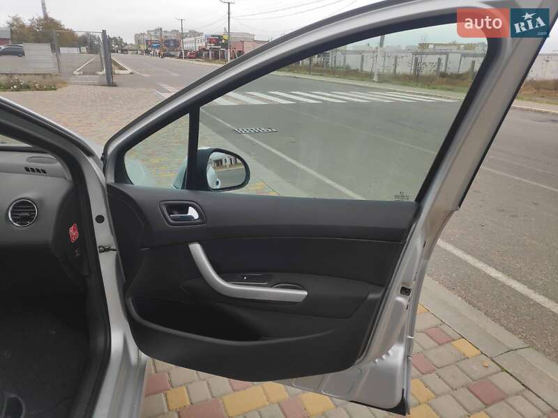 Универсал Peugeot 308 2010 в Белгороде-Днестровском фото 15 Универсал Peugeot 308 2010 в Белгороде-Днестровском