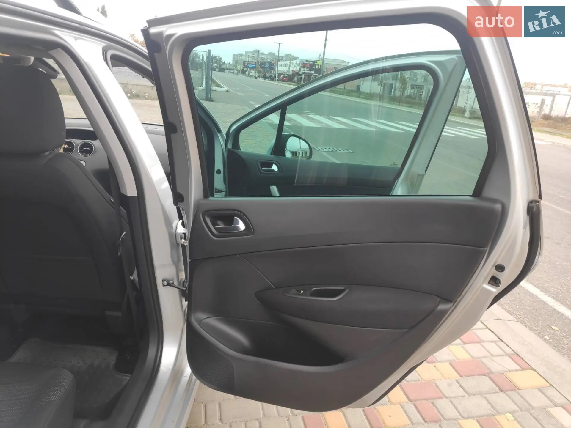 Peugeot 308 2010 VIN VF34H9HZHAS102677 фото оголошення 17 з 31