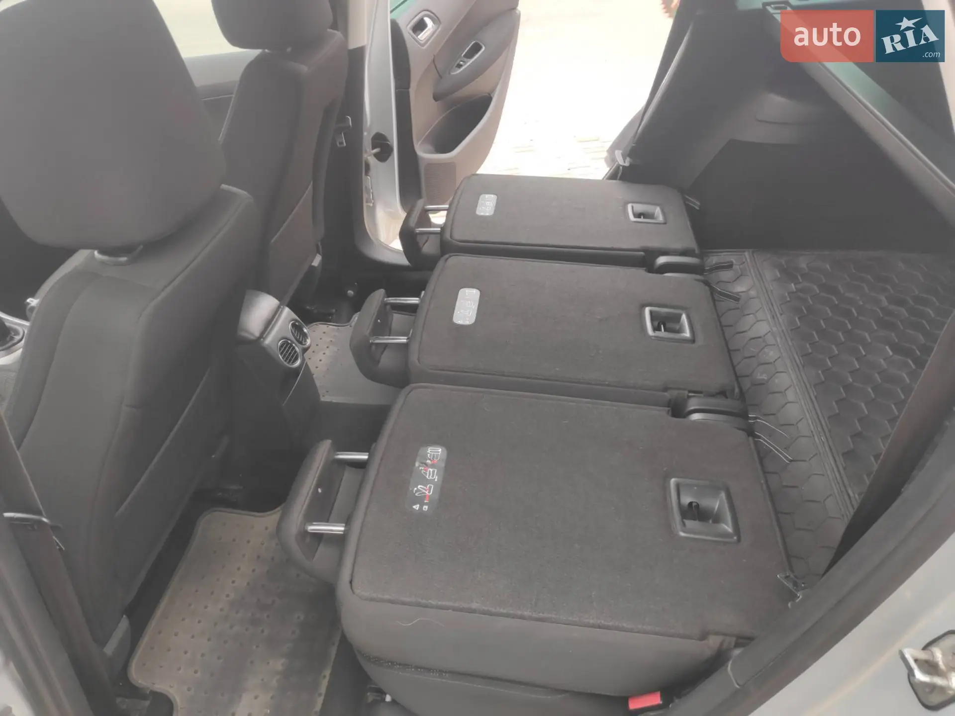 Peugeot 308 2010 VIN VF34H9HZHAS102677 фото оголошення 22 з 31