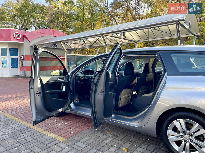 Универсал Peugeot 308 2015 в Киеве фото 34 Универсал Peugeot 308 2015 в Киеве