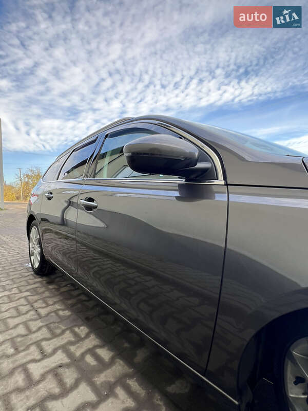 Универсал Peugeot 308 2014 в Каменке-Бугской фото 22 Универсал Peugeot 308 2014 в Каменке-Бугской