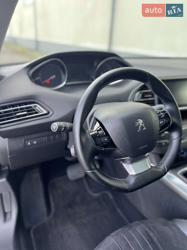 Универсал Peugeot 308 2014 в Каменке-Бугской фото 43 Универсал Peugeot 308 2014 в Каменке-Бугской