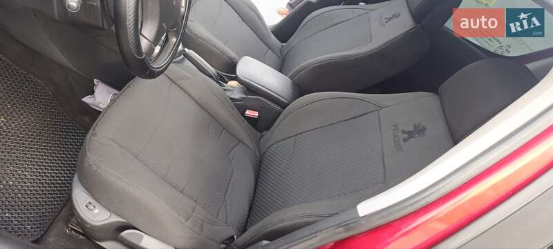 Хетчбек Peugeot 308 2008 в Львові