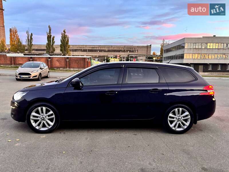 Универсал Peugeot 308 2015 в Днепре