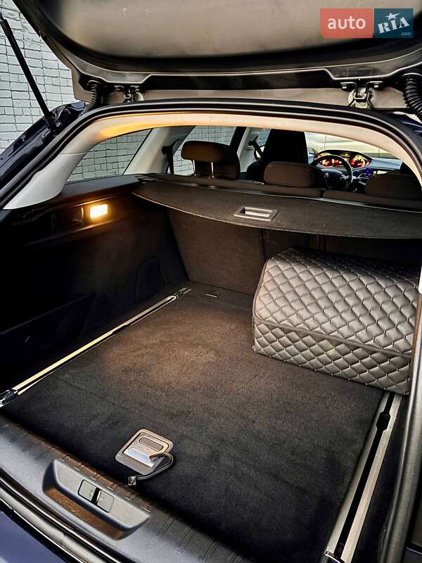 Универсал Peugeot 308 2015 в Днепре