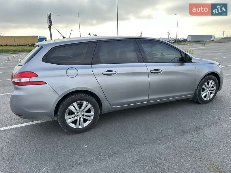 Универсал Peugeot 308 2016 в Львове