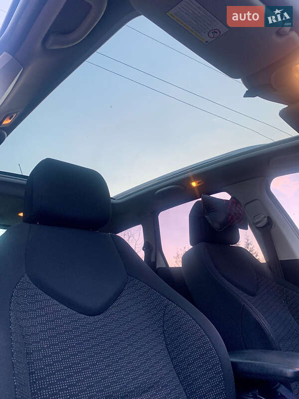 Универсал Peugeot 308 2009 в Буске