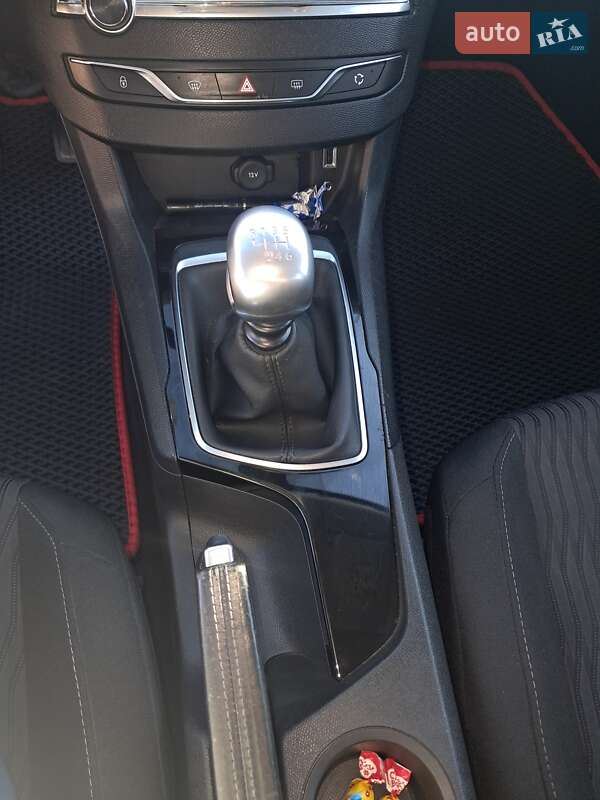 Универсал Peugeot 308 2014 в Дубно