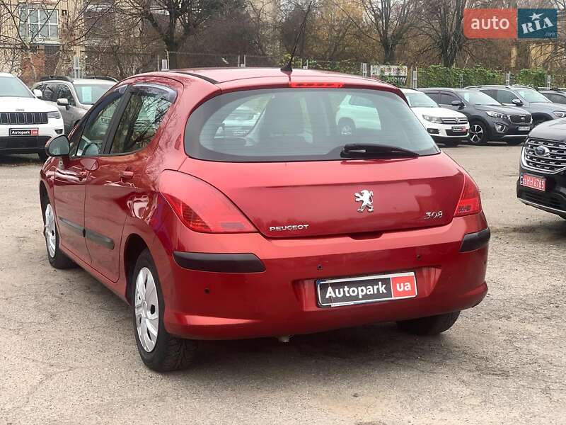 Хэтчбек Peugeot 308 2010 в Виннице