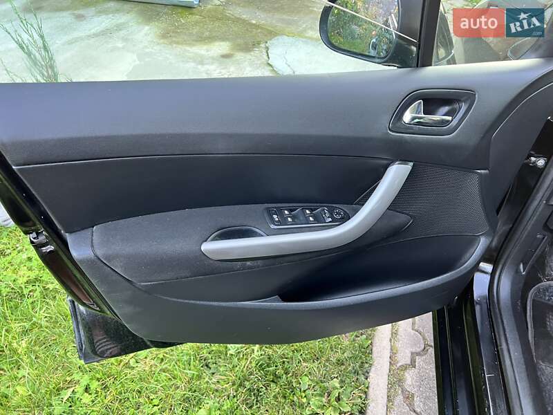 Универсал Peugeot 308 2013 в Луцке