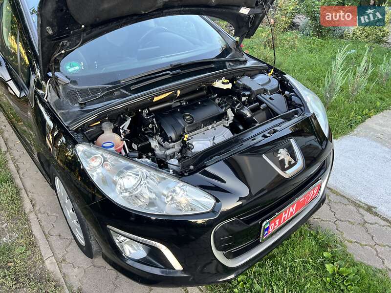 Универсал Peugeot 308 2013 в Луцке