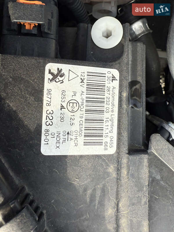 Універсал Peugeot 308 2015 в Рівному