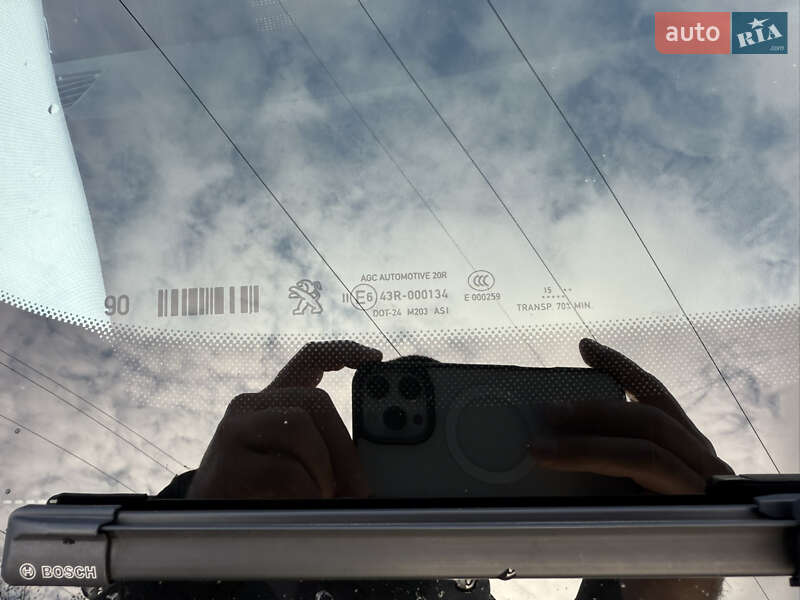 Універсал Peugeot 308 2015 в Рівному