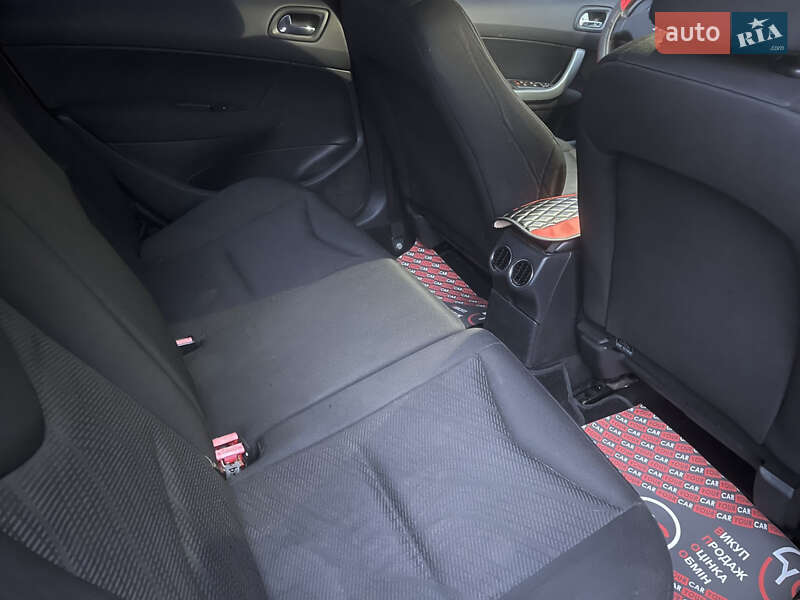 Хэтчбек Peugeot 308 2008 в Киеве фото 25 Хэтчбек Peugeot 308 2008 в Киеве