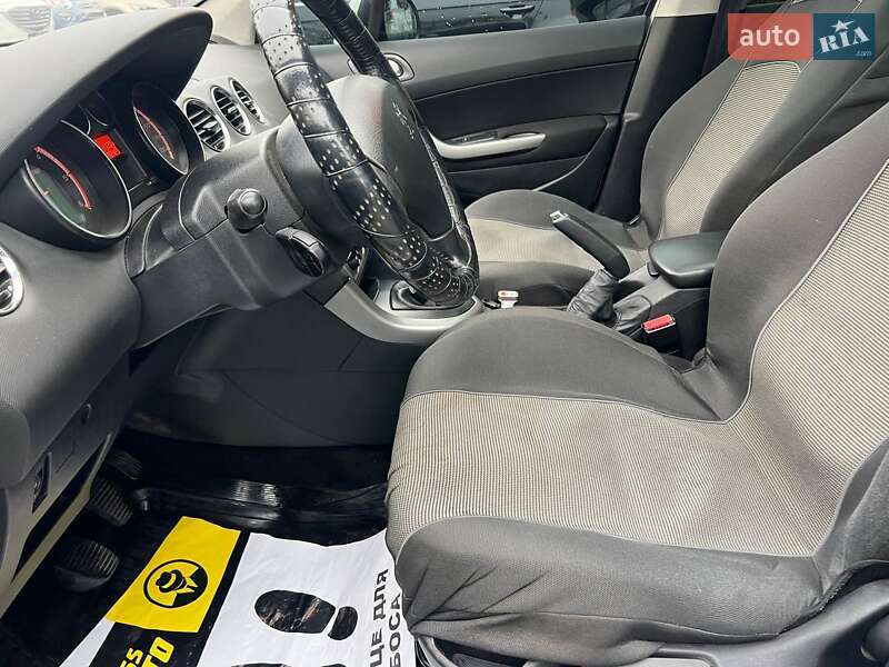 Универсал Peugeot 308 2011 в Ивано-Франковске