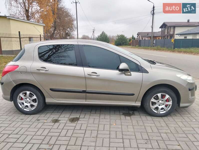 Хэтчбек Peugeot 308 2011 в Сумах фото 4 Хэтчбек Peugeot 308 2011 в Сумах