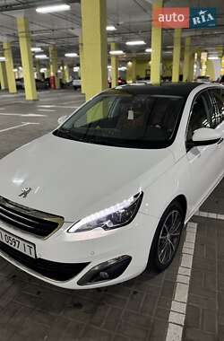 Хетчбек Peugeot 308 2015 в Крюківщині