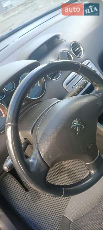 Универсал Peugeot 308 2011 в Львове