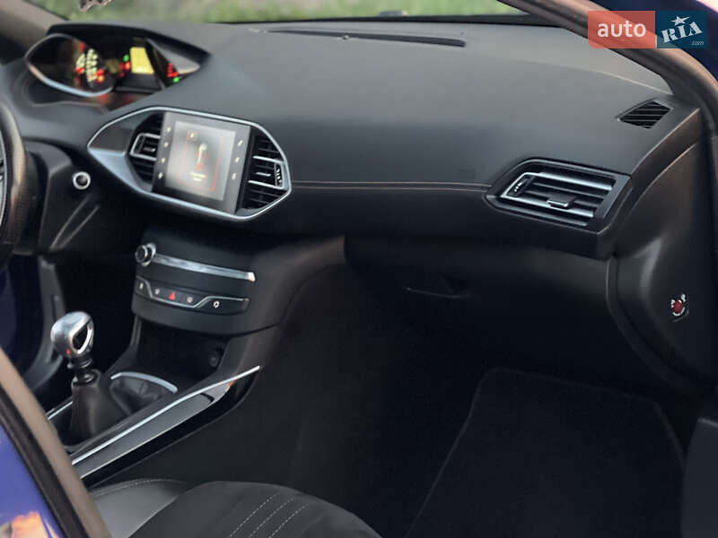 Универсал Peugeot 308 2015 в Стрые