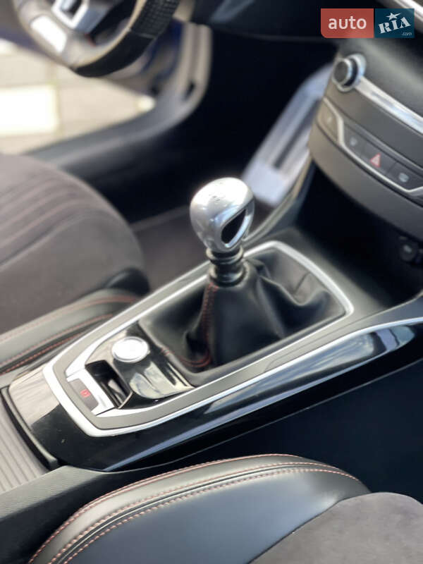 Универсал Peugeot 308 2015 в Стрые