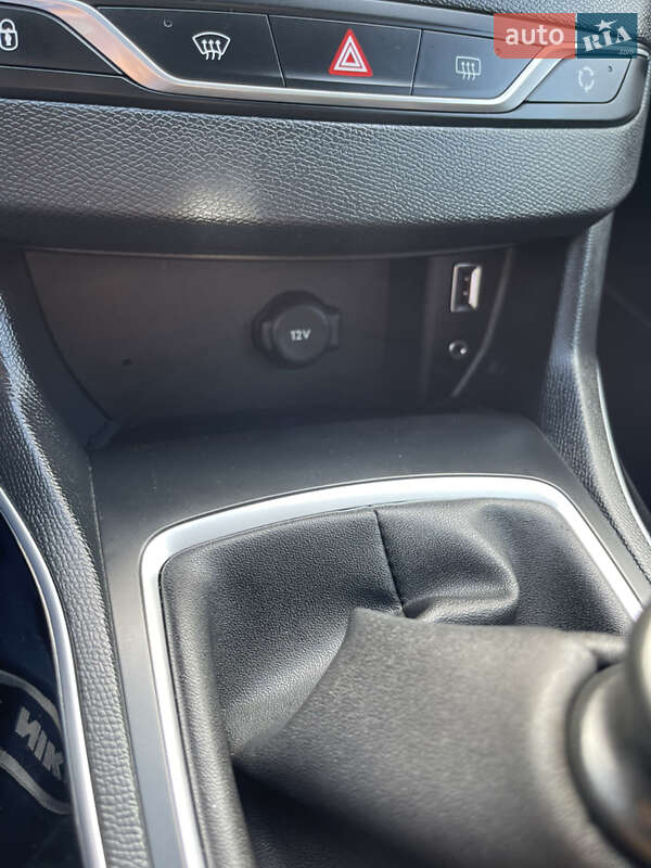 Универсал Peugeot 308 2015 в Стрые