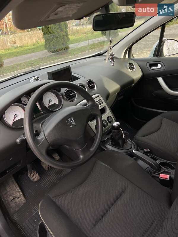 Универсал Peugeot 308 2009 в Дубно