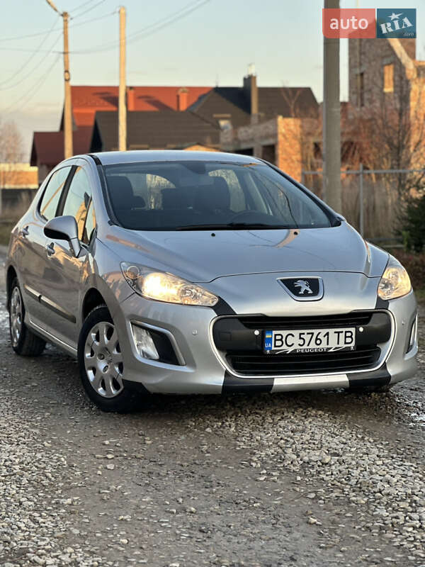 Хэтчбек Peugeot 308 2011 в Коломые